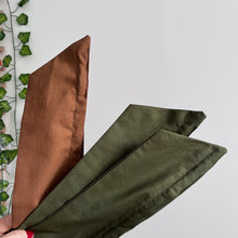 Load image into Gallery viewer, Caramel Cotton Wire Headband