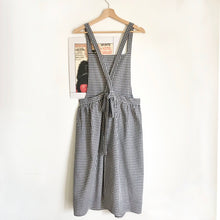 Load image into Gallery viewer, Personalised 100% Cotton Gingham Pinafore Apron