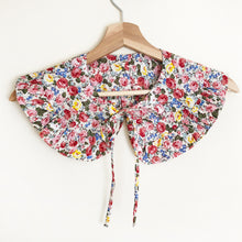 Load image into Gallery viewer, Pink Ditsy Floral Print Cotton Removable Frill collar