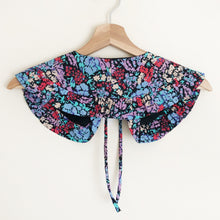 Load image into Gallery viewer, Lavender Floral Print Cotton Removable Frill collar