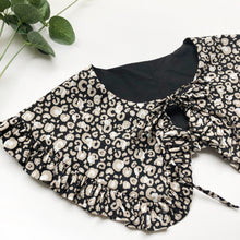Load image into Gallery viewer, Leopard Print Cotton Removable Frill collar, Detachable Collar