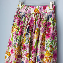 Load image into Gallery viewer, Field of Flower Print Viscose Midi Skirt
