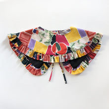 Load image into Gallery viewer, Retro Life Detachable Collar