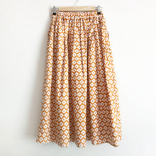 Load image into Gallery viewer, Mustard Print Cotton Midi Skirt