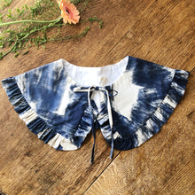 Load image into Gallery viewer, Navy Print Detachable Collar