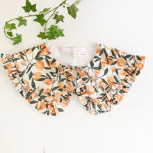 Load image into Gallery viewer, Peach Print Detachable Collar