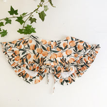Load image into Gallery viewer, Peach Print Detachable Collar