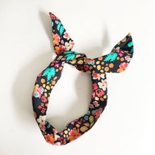 Load image into Gallery viewer, Vibrant Floral Print Cotton Wire Headband