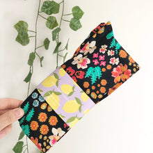 Load image into Gallery viewer, Vibrant Floral Print Cotton Wire Headband