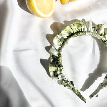 Load image into Gallery viewer, Tie Dye Rouched headband