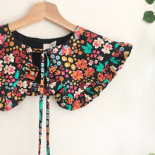 Load image into Gallery viewer, Vibrant Floral Print Detachable Collar