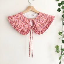 Load image into Gallery viewer, Pink Floral Print Detachable Collar