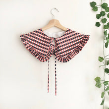 Load image into Gallery viewer, Navy Check Print Detachable Collar