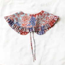 Load image into Gallery viewer, Blue Ditsy Floral Print Detachable Collar