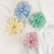 Load image into Gallery viewer, Set of 4 Pastel Colour Cotton Printed Scrunchie