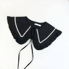 Load image into Gallery viewer, Black Detachable Collar with Ric Rac Trim