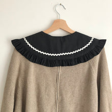 Load image into Gallery viewer, Black Detachable Collar with Ric Rac Trim