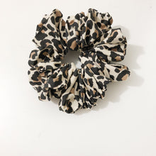 Load image into Gallery viewer, Leopard Print Cotton Scrunchie
