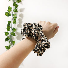 Load image into Gallery viewer, Leopard Print Cotton Scrunchie