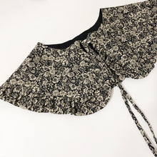 Load image into Gallery viewer, Black Floral Cotton Removable Frill collar