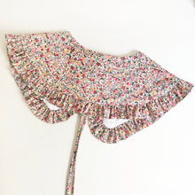 Load image into Gallery viewer, Vintage Floral Print Detachable Collar