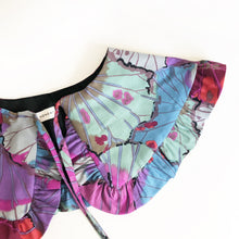 Load image into Gallery viewer, Lotus Leaf Print Detachable Collar