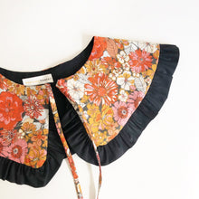 Load image into Gallery viewer, Autumn Flower Print with Black Frill Detachable Collar