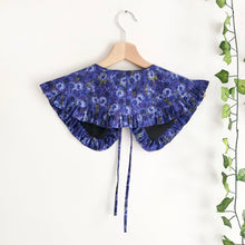 Load image into Gallery viewer, Purple Floral Print Detachable Collar
