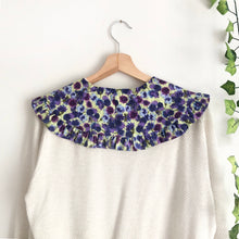 Load image into Gallery viewer, Purple Floral Print Detachable Collar