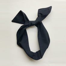 Load image into Gallery viewer, Black Cotton Wire Headband