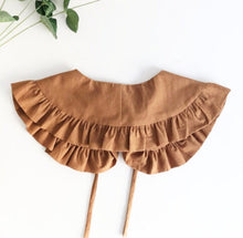 Load image into Gallery viewer, Tan Cotton Removable Frill collar
