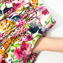 Load image into Gallery viewer, Field of Flower  Print Viscose Midi Skirt
