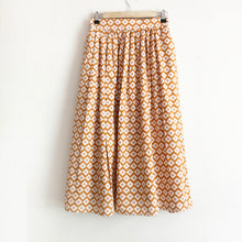 Load image into Gallery viewer, Mustard Print Cotton Midi Skirt
