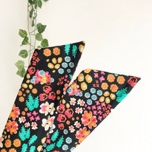 Load image into Gallery viewer, Vibrant Floral Print Cotton Wire Headband
