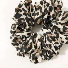 Load image into Gallery viewer, Leopard Print Cotton Scrunchie
